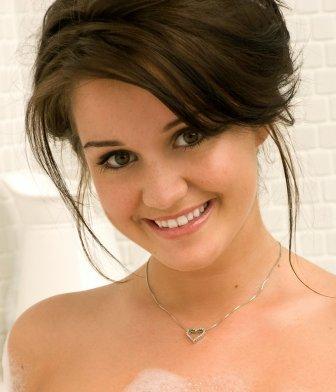 playboy nude model samantha pirie exposing herself  in the bathroom and enjoying a bubble bath;watch samantha pirie wash her pussy